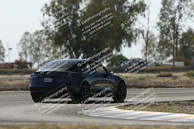 media/May-25-2025-Lotus Club Golden Gate (Sun) [[681474f0a2]]/Novice Group/Turn 3/